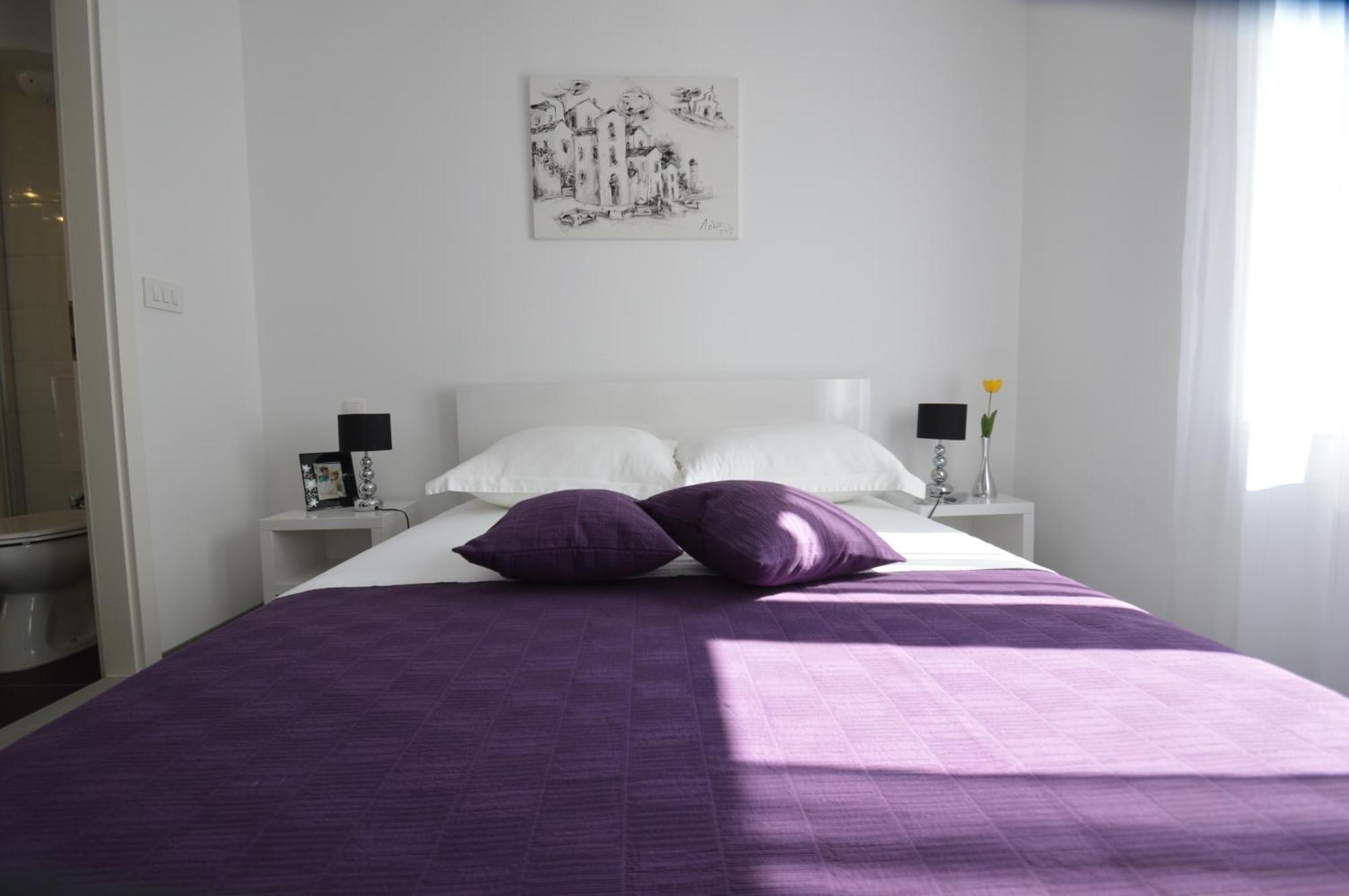 Downtown Main Street Apartment
